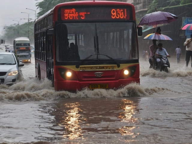 मुंबई में भारी बारिश से जनजीवन प्रभावित: 100 मिमी से अधिक बारिश दर्ज, अगले तीन दिनों के लिए अलर्ट